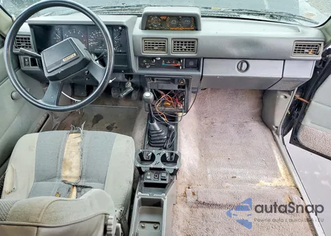 1986 Toyota 4Runner z USA, uszkodzony, nr VIN JT3RN64WXG0023200